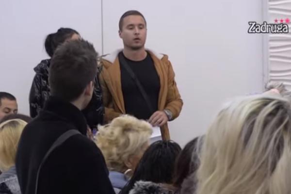 U ZADRUGU UŠAO DOKTOR DA IM IZVADI KRV: Posle ovoga više NIŠTA neće biti isto! (VIDEO)