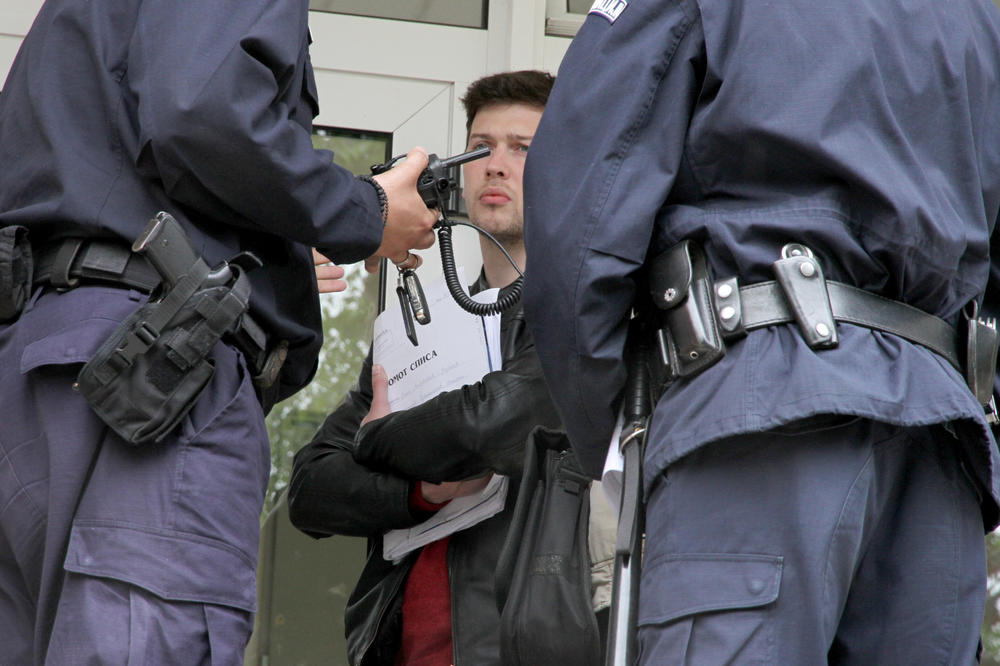 MALOLETNIK IZ SRBIJE RANJEN U ROŽAJAMA: Dečak (14) priveden zbog POKUŠAJA UBISTVA!