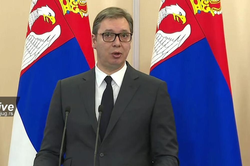 VUČIĆ OTKRIO KADA ĆE SE OTVORITI RADNJE I KRENUTI PREVOZ: Datumi su 27. april i 4. maj!