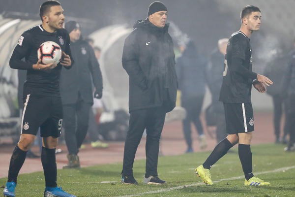 SAVO MILOŠEVIĆ NAPUŠTA PARTIZAN? Neću čekati da me teraju!