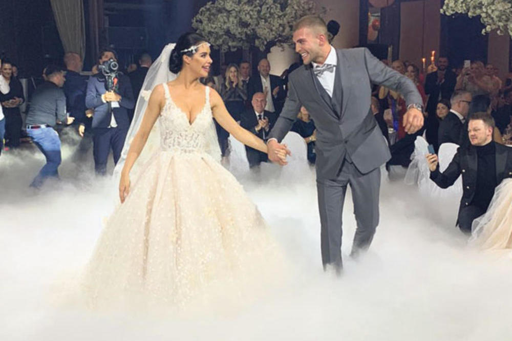 ŽELJKO ĆE BITI BRIŽAN STARIJI BRAT! Lepe vesti kod Veljka i Bogdane, čitava porodica LIJE SUZE RADOSNICE!