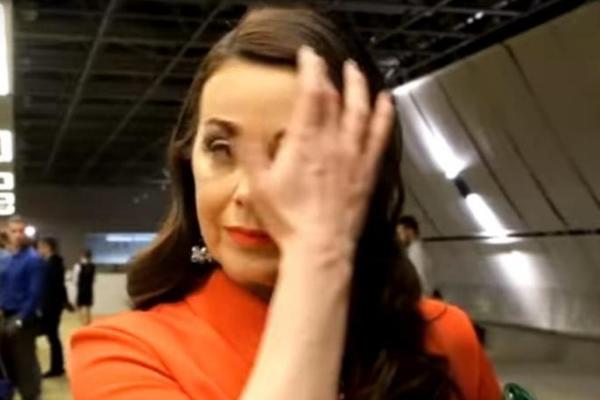 NAŠA VODITELJKA POBROJALA ČEMU SE SVE PODVRGLA KAKO BI SAČUVA LEPOTU! Priznala, bez botoksa ne može da živi!