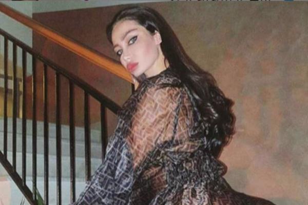 FOTKA SORAJINE ZADNJICE SRUŠILA INTERNET! Fanovi ZGROŽENI, neki kažu da ima pozadinu kao KOBILA! (FOTO)