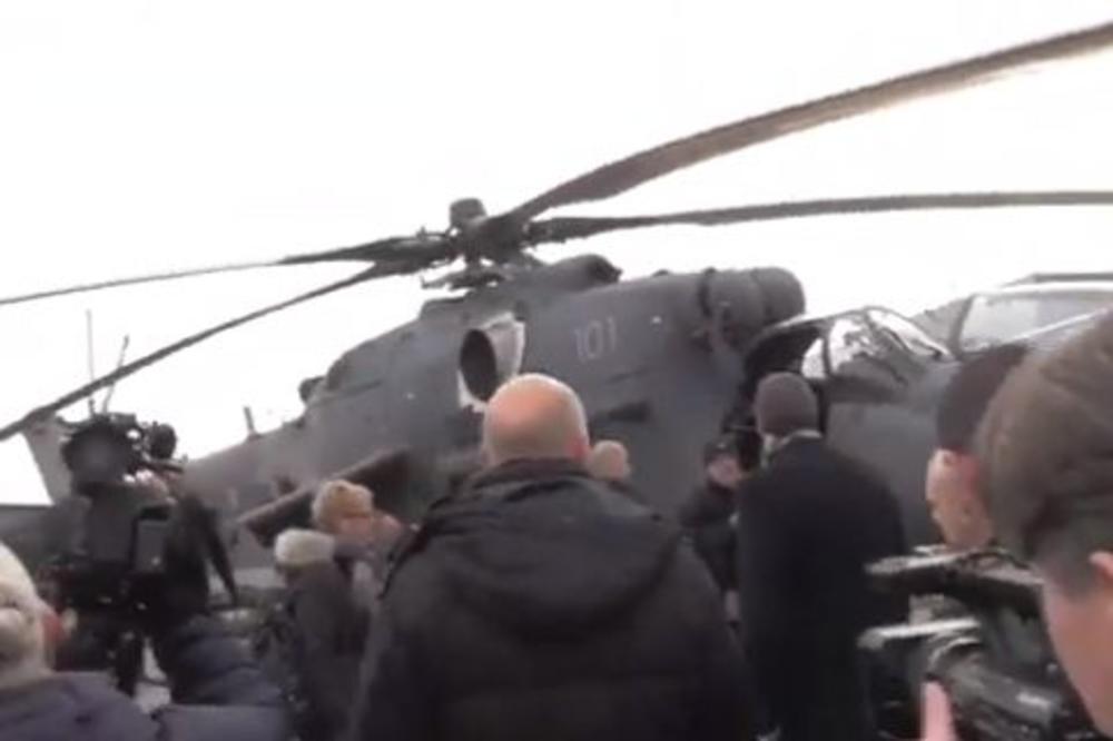 OVAKVO ORUŽJE NIKAD NISMO IMALI: Vučić na predstavljanju naših SUPERMODERNIH HELIKOPTERA! (UŽIVO)