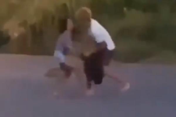 POKUŠAO DA JE OPLJAČKA, A ONDA JE DOŠLO DO POTPUNOG OBRTA: Devojka je uradila nešto što niko nije očekivao!