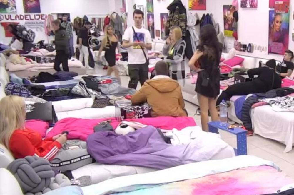 BIVŠEM ZADRUGARU SE U BOLNICI BORE ZA ZDRAVLJE: Deo leve strane nema funkciju, a lek još uvek NIJE PRONAĐEN!