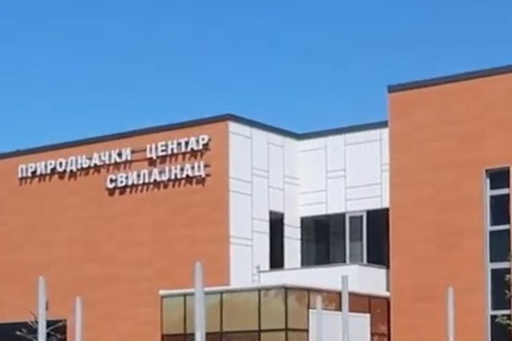 OVU ZGRADU U SRCU SRBIJE POSETILO JE 75.000 LJUDI: U njoj se nalazi DINOSAURUS! Ne, nije preterivanje, ISTINA JE!