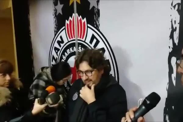 NOVINAR PITAO TRINKIJERIJA O ZVEZDI I 'SREDNJEM PRSTU': Italijanov žestok odgovor dugo će pamtiti!