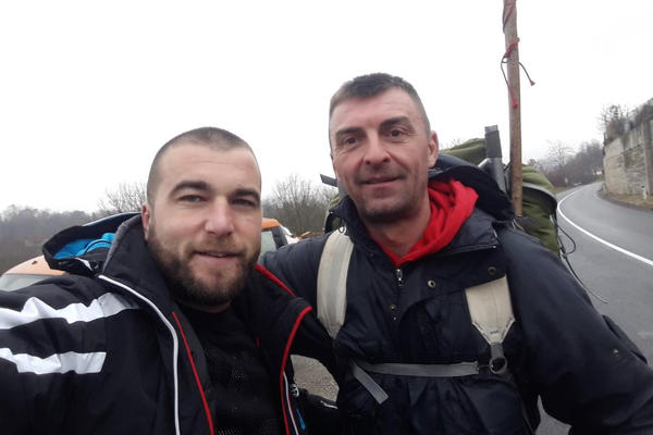 MARIJAN ZBOG JEDNE ŽENE IDE PEŠICE NA HILANDAR! Ovo je NAJLEPŠA LJUBAVNA PRIČA u Srbiji! (FOTO)