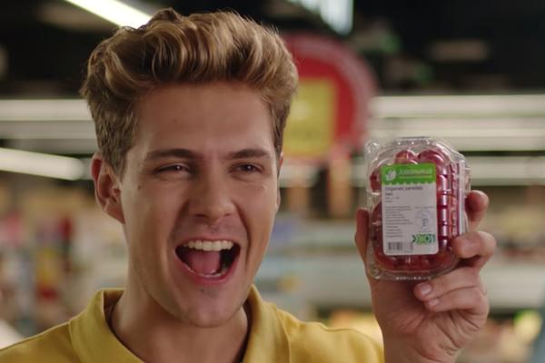 BIKOVIĆ POD DEJSTVOM PSIHOAKTIVNIH SUPSTANCI U REKLAMI ZA JOVANJICU: To je ORGANSKI peršun, to se puši! (VIDEO)