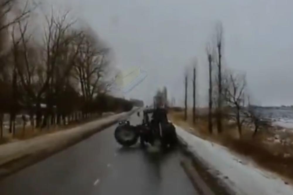 KAMERE SNIMILE BIZARNU NESREĆU NA PUTU: Koje su šanse da se ovo dogodi? (VIDEO)