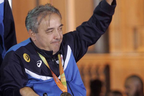 ŽELJKO JE U INVALIDSKIM KOLICIMA VEŽBAO BACANJE ČUNJA NA SMETLIŠTU I POSTAO ŠAMPION: Za njega nema prepreka