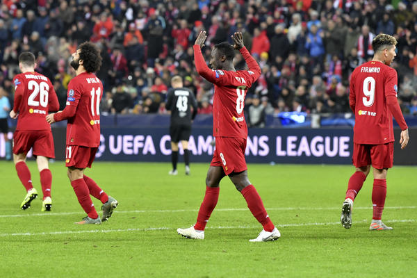 ŠOK NA ENFILDU! Još jedan kiks Crvenih kod kuće! Titula sve dalje!