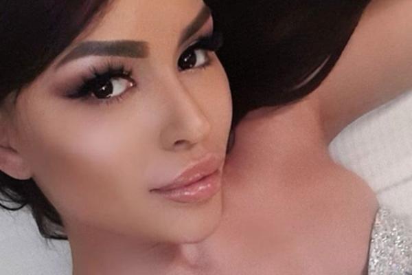 ALEKSANDRA MLADENOVIĆ DOČARALA KAKO JE IZGLEDAO NJEN PRVI PUT: Pevačica spomenula iskustvo iz osnovne škole!