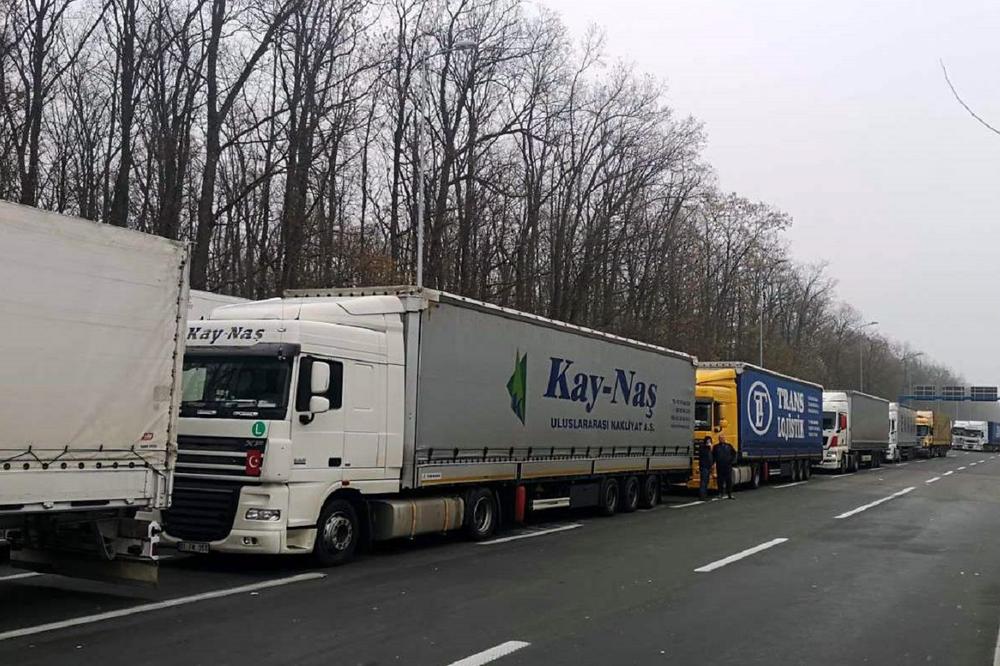 UHAPŠEN NOVOPAZARAC NA GRANICI: Kod njega su pronašli nešto zbog čega su ZANEMELI! (FOTO)