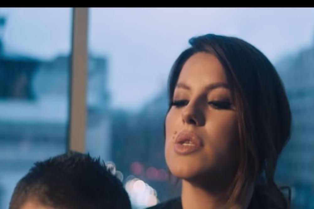 SEKA ALEKSIĆ SE BESNA OGLASILA POVODOM KORONAVIRUSA! ...Shvatite ovo vrlo OZBILJNO, zaštite SEBE i LJUDE OKO VAS...