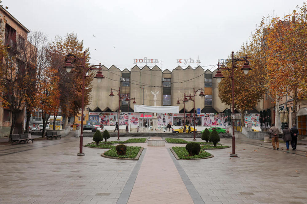VELIKA TRAGEDIJA U ARANĐELOVCU! Muškarca zgnječio valjak, nije mu bilo pomoći
