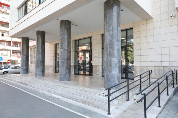 SUDIJE ĆE IMATI PLATU 146.000 DINARA! A lekari... OVO JE DETALJNA RAČUNICA povećanja zarada u javnom sektoru