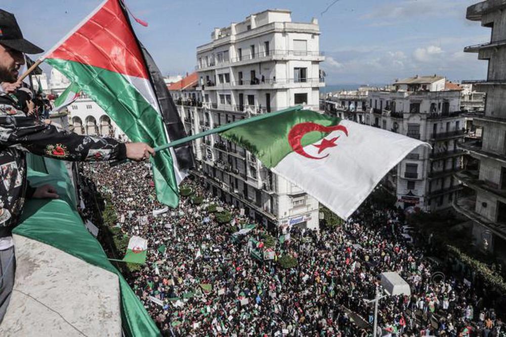 NAJNOVIJA VEST: Alžirski premijer podneo OSTAVKU!