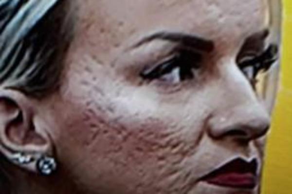 TUŠIRA SE JEDNOM U ČETIRI DANA: Zadrugari se okupili, ne znaju kako da Ermini saopšte da joj MNOGO SMRDI IZ USTA!