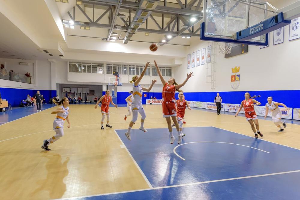 ŽKK Radivoj Korać - ŽKK Crvena zvezda  