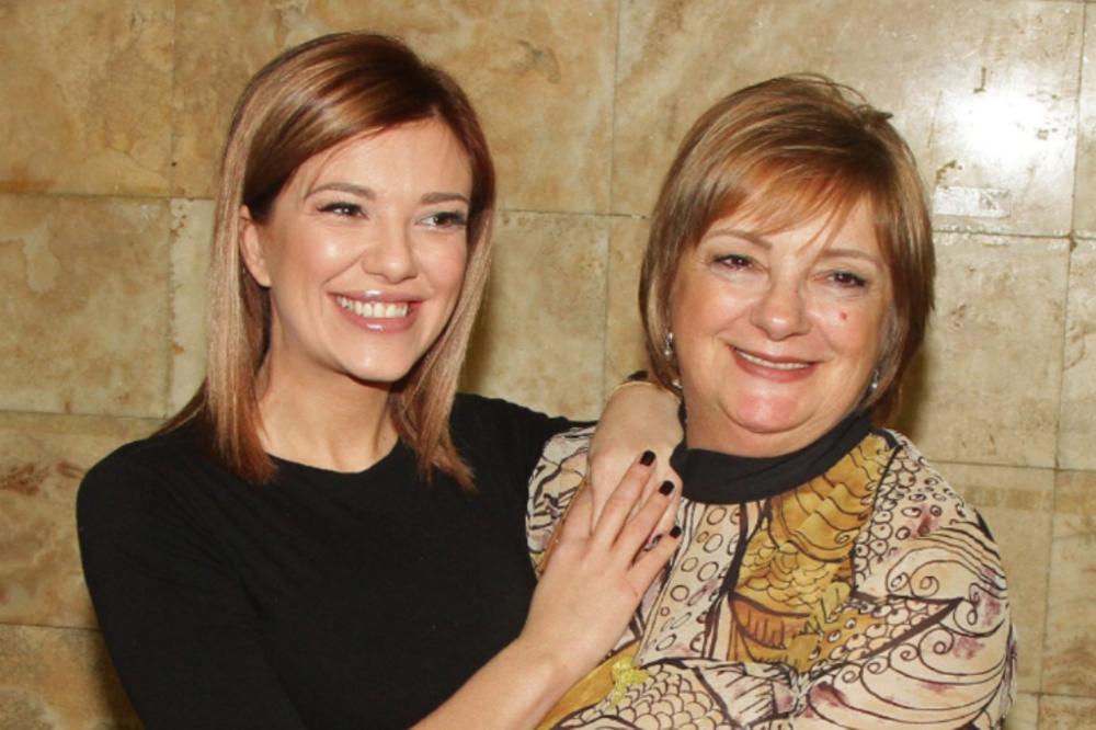 KIJA U MLADOSTI PRALA ŠOFERŠAJBNE, PA OD ZARADE KUPILA BAKI NEOPHODNU STVAR: Majka Nadica iznela NEPOZNATE DETALJE!