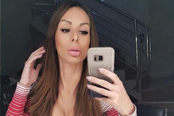 ZVEZDA GRANDA U RATU S BIVŠIM MUŽEM: Objavio snimak na kom PIJANA PLAČE, a ona sad iznela SAV PRLJAV VEŠ!