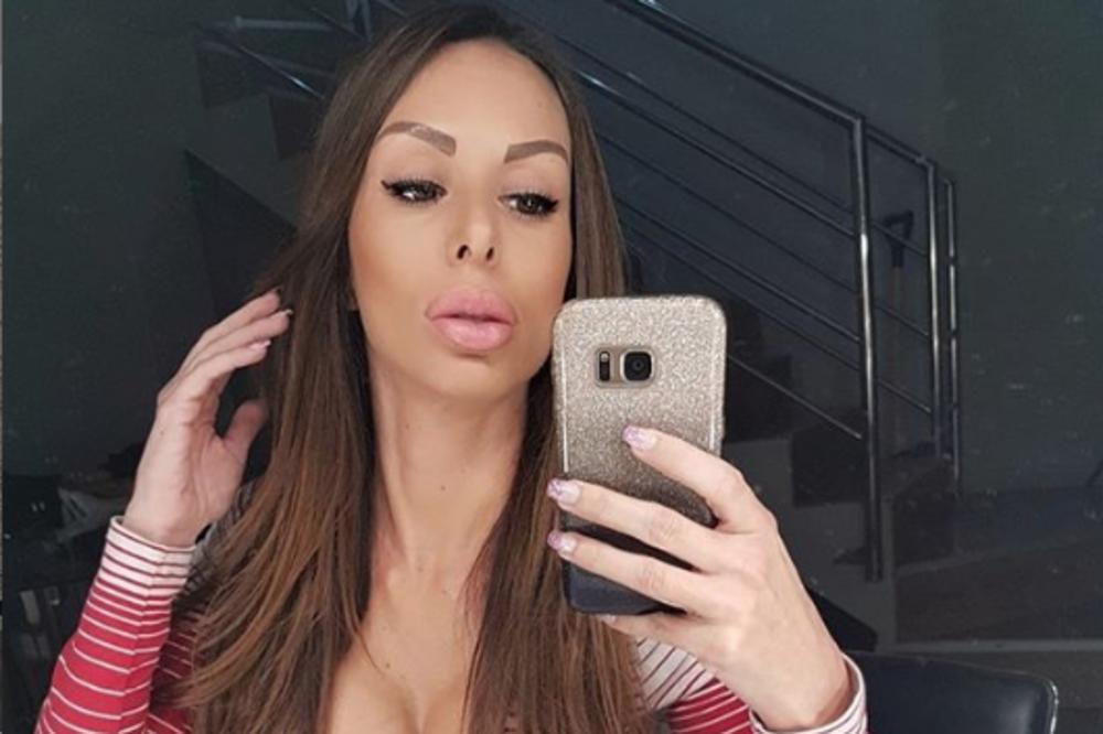 ZVEZDA GRANDA U RATU S BIVŠIM MUŽEM: Objavio snimak na kom PIJANA PLAČE, a ona sad iznela SAV PRLJAV VEŠ!