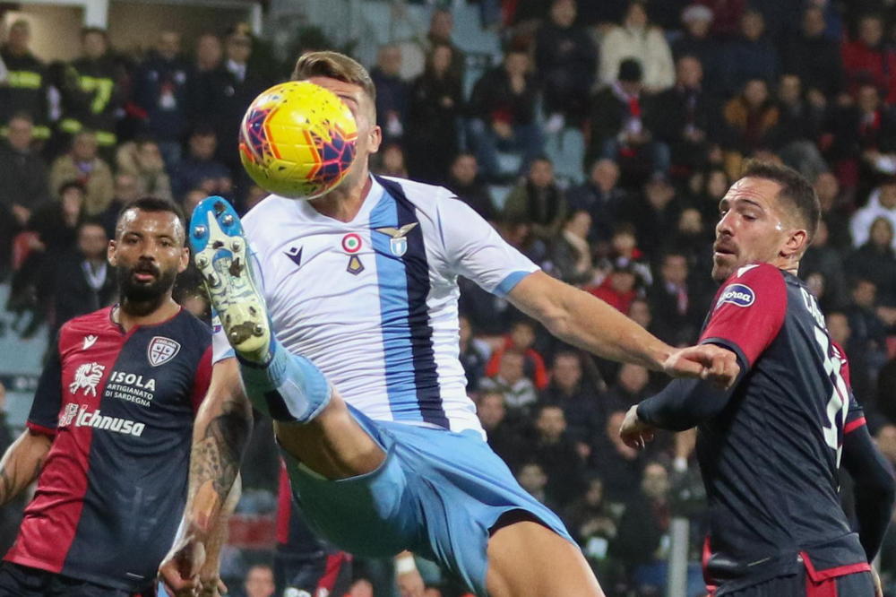 LUDNICA U ITALIJI: Simeone i Kaljari videli pobedu, Lacio utišao Sardiniju u 93. i 98. minutu!