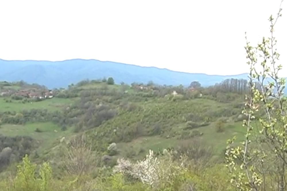 U OVOM SRPSKOM SELU POKLANJAJU PLACEVE: Postoji samo 1 uslov, zato ih niko NE ŽELI (VIDEO)