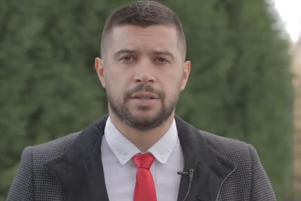 MUSLIMAN USTAO DA BRANI OSTROG I SRPSKE SVETINJE U CRNOJ GORI: Dženan se suprotstavio Milu Đukanoviću!