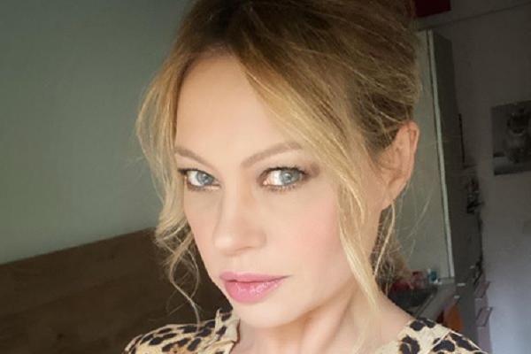 GLUMICA (47) SE SKINULA POSLE POBEDE U 98. MINUTU: Zbog voljenog kluba pokazala je sve svoje atribute!