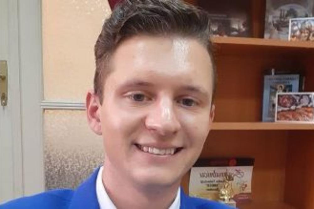 SRBIJA IMA NOVU ZVEZDU - OVO JE STEFAN UNIĆ, KRALJ SELFIJA: On ima jednu EKSPLOZIVNU poruku za Srbiju! (SELFI)