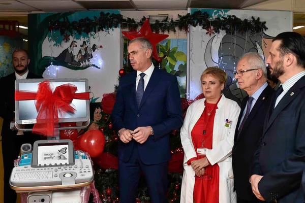 ZVEZDINA POMOĆ NAJMLAĐIMA: Crveno-beli i Mocart donirali ultrazvuk dečjoj klinici u Nišu!