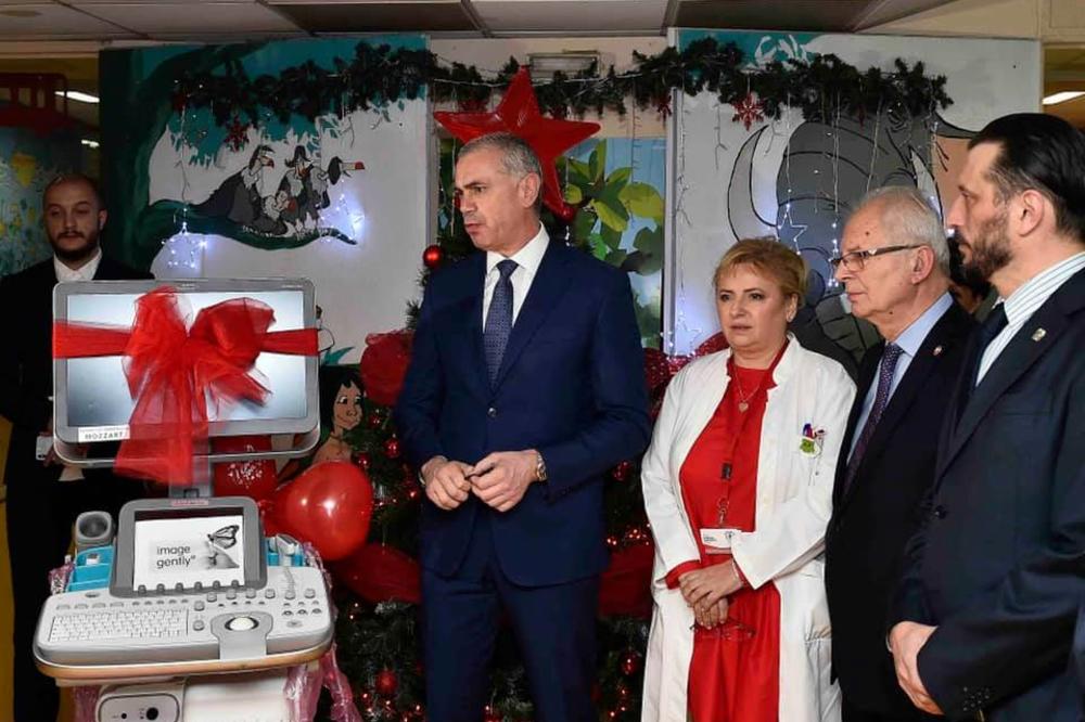 ZVEZDINA POMOĆ NAJMLAĐIMA: Crveno-beli i Mocart donirali ultrazvuk dečjoj klinici u Nišu!