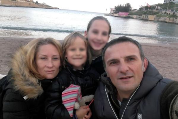 DECA SU NAM OČAJNA, PLAČU, SVE RAZUMEJU! Porodica Trifunović prolazi kroz PAKAO na Malti! (FOTO)