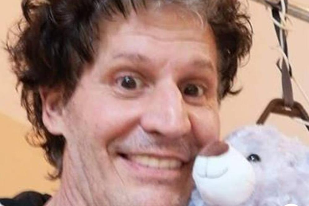 POZNATI MUZIČAR ĆUBI BOLUJE OD TEŠKE BOLESTI: Njegovi prijatelji i kolege apeluju za pomoć!