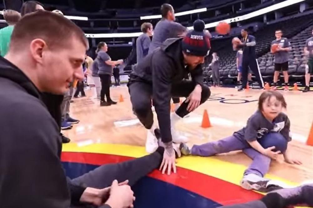 JOKIĆ JE VELIKI CAR: Nikola usrećio dete sa Daunovim sindromom!