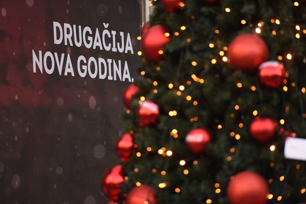 Coca-Cola x New Year’s District: Očekuju vas dani neverovatne zabave u Beogradu