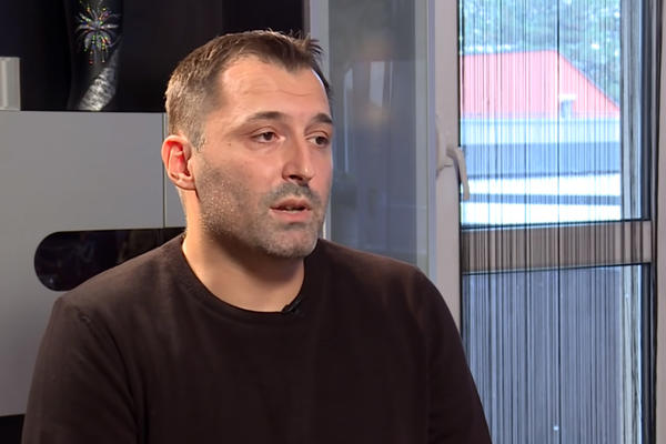 Ukinut kućni pritvor uzbunjivaču Aleksandru Obradoviću