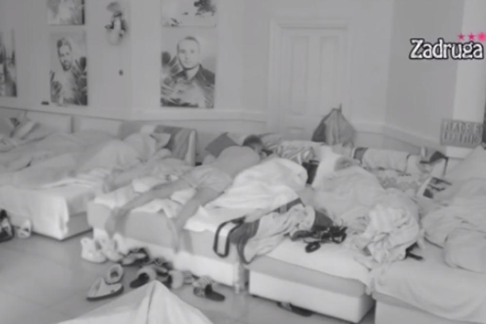 KARIĆ I IVANA IMALI NIKAD VRELIJU AKCIJU! SPAVAĆA SOBA SE TRESLA! Jedna zadrugarka sve posmatrala, pa im čestitala