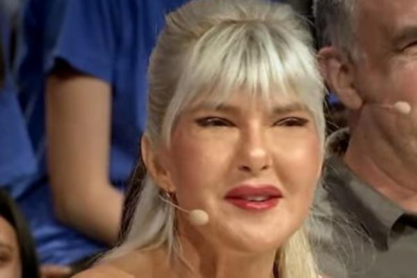 BOŽE GOSPODE, DA LI JE MOGUĆE DA JE ONA?! NEKADA JE BILA BOMBETINA A SADA IZOBLIČENA: Isplivala neviđena fotka Jami