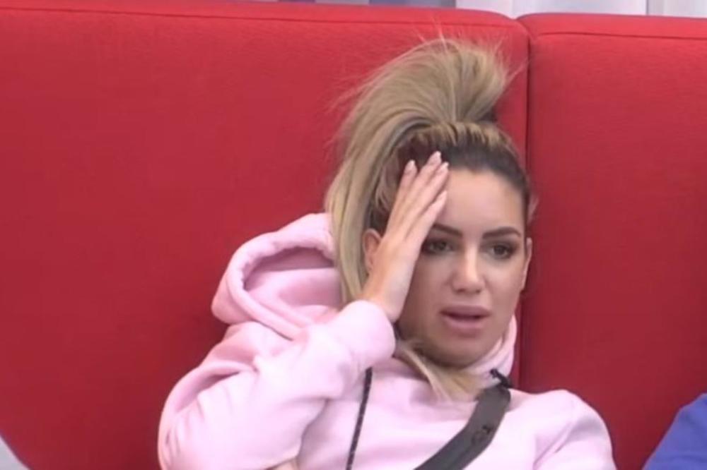 IVA POKUŠALA DA POŠALJE PORUKU SVOJIMA! Produkcija je sve sprečila!