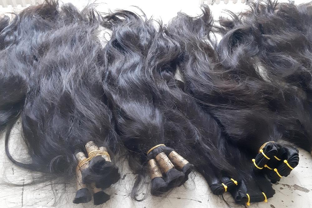 CARINICI NA GRADINI NIKAD U KARIJERI NISU VIDELI OVAKO NEŠTO! Kad su otvorili gepek folksvagena ŠOKIRALI SU SE