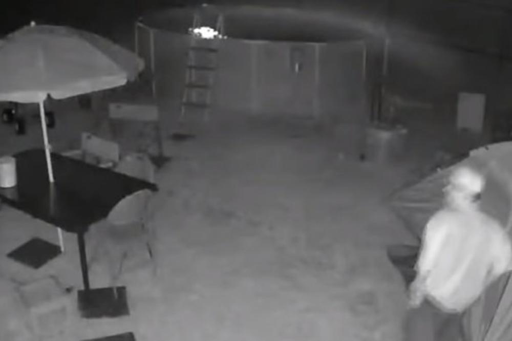 PEDOFIL JE HTEO DA SILUJE DEVOJČICU! Došao je u dvorište, a kada ju je pogledao, ODMAH JE ODUSTAO! (VIDEO)