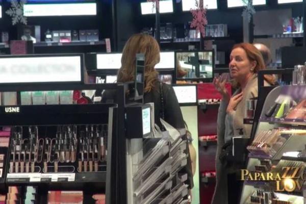 VEĆA OD BABE: Ana Bekuta uslikana s unukom! Ona je naslednica sina kog je pevačica ostavila u domu (VIDEO)