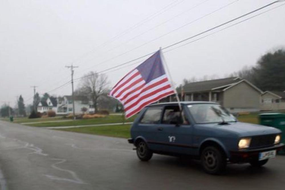 Jugom 45 iz Kragujevca u Njujork: umetničko-istraživački poduhvat "Projekt Y?" četvoro slovenačkih umetnika