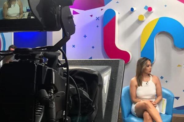 JUTARNJI PROGRAM DOBIO NOVU VODITELJKU, SVI TVRDE DA JE MNOGO IZOPERISANA: Priznala da je imala ČAK 50 OPERACIJA!