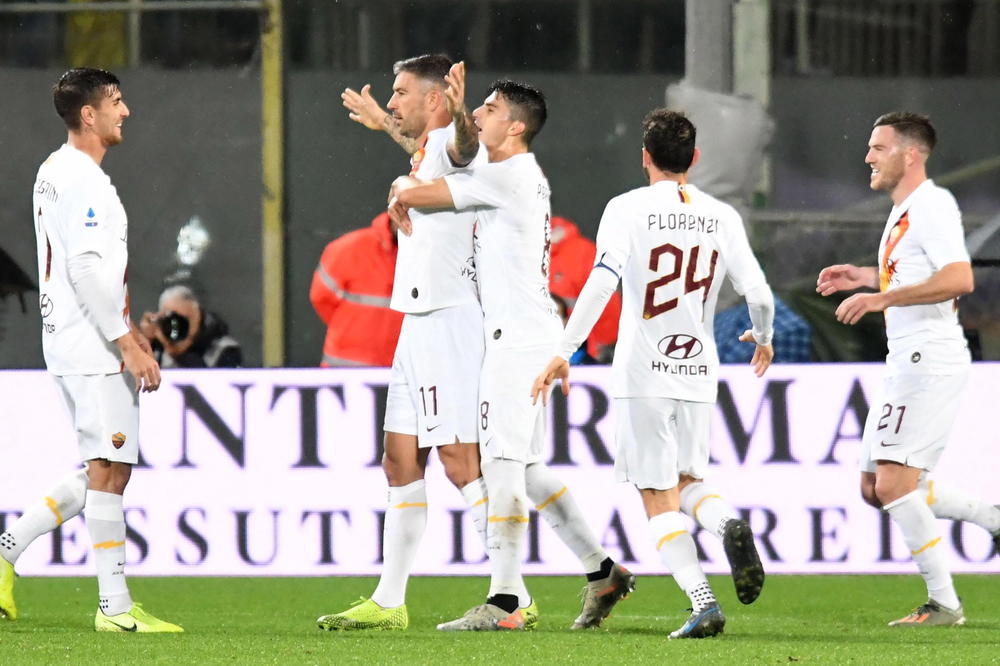 BOMBA KOLAROVA, PA DŽEKOV ŠOU: Roma razbila Fiorentinu na njenom terenu!