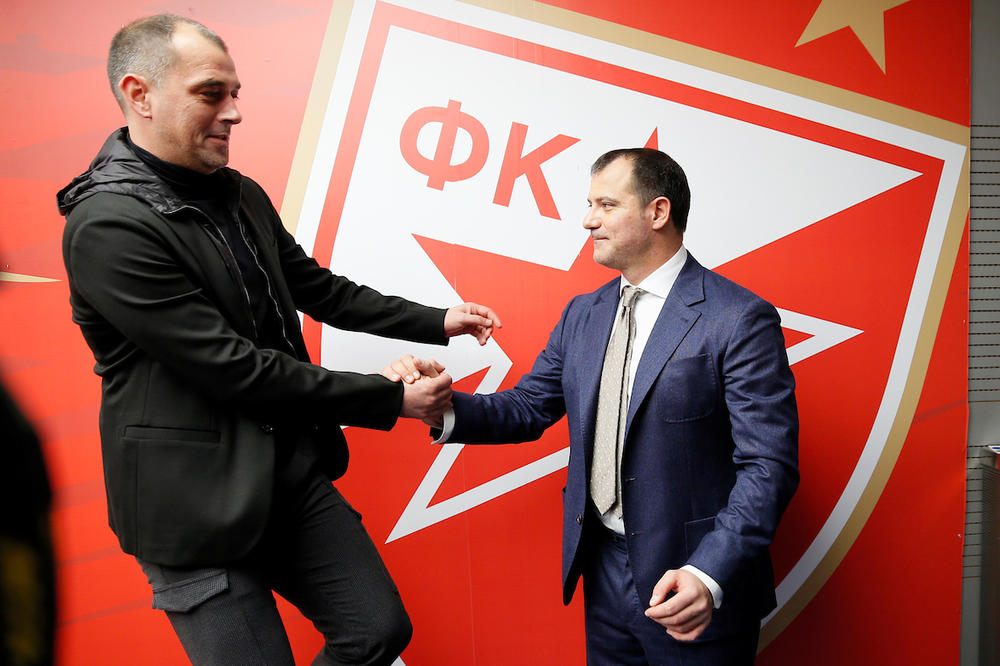 ODMAH SE JAVIO MANĆINI: Deki okačio prvu sliku od kada je postao trener Zvezde i oduševio Delije!